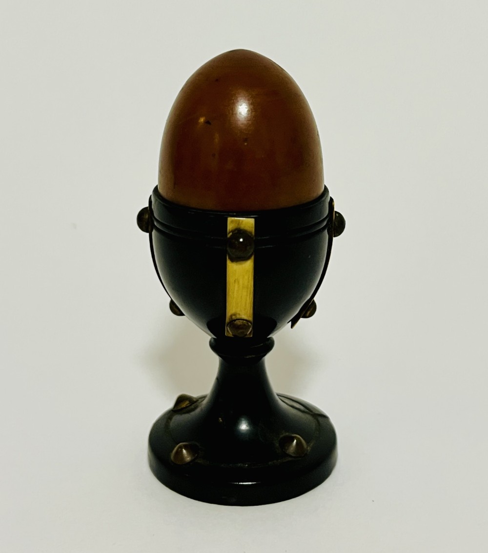 Antique Treen Thimble Holder