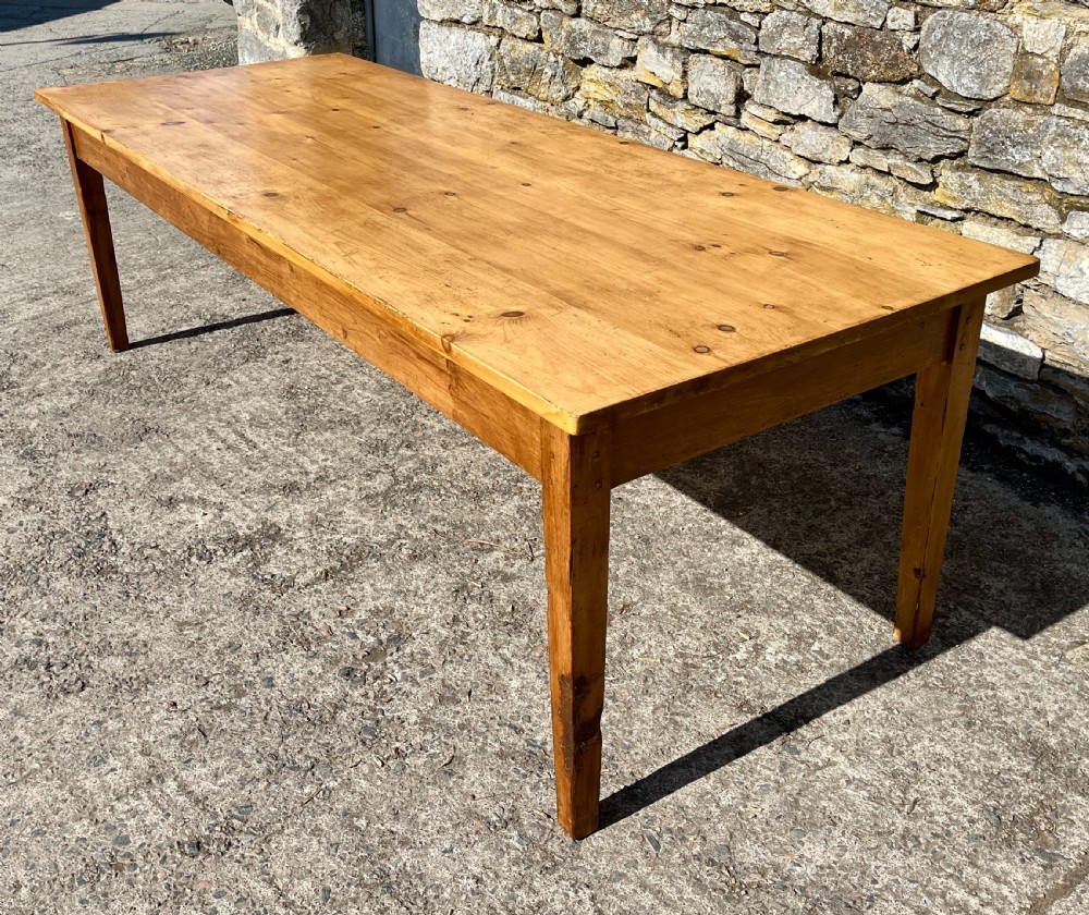 Antique Pine Farmhouse Table View X