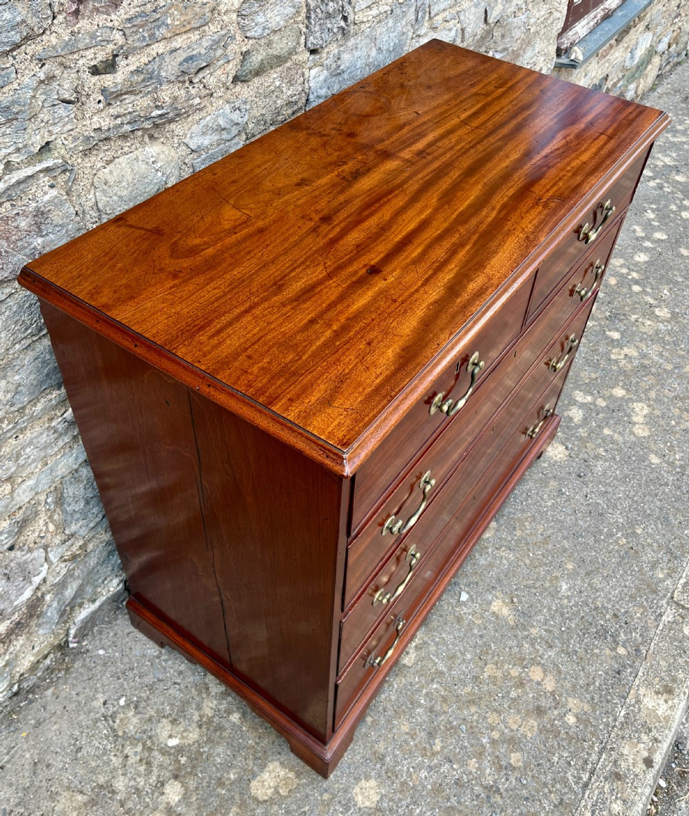 Georgian Mahogany Chest of Drawers View VII