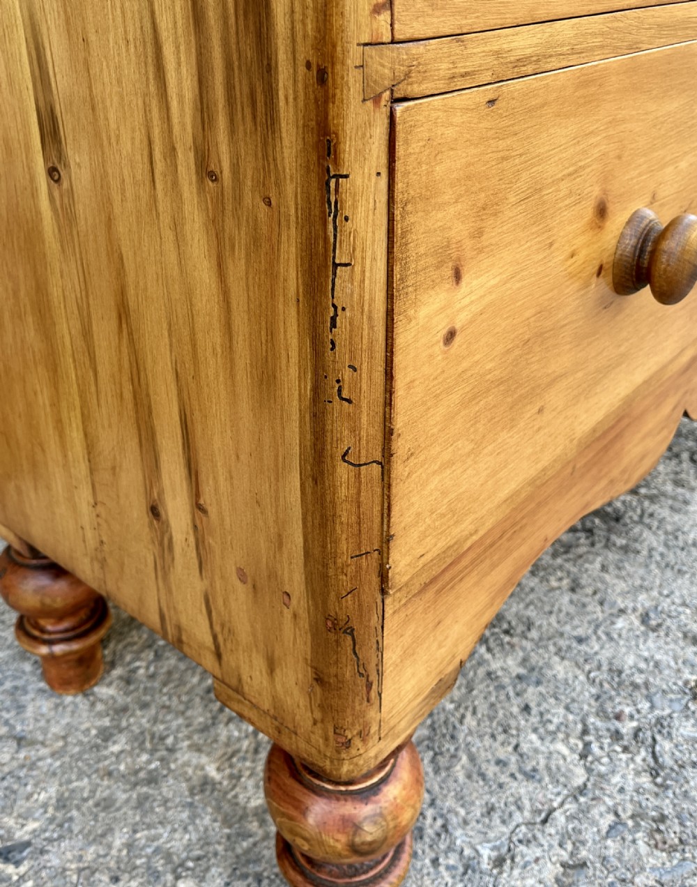 Large Victorian Stripped Pine Chest of Drawers View XII