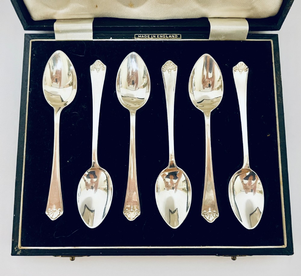 Set of 6 Antique Silver Teaspoons in Box View IV