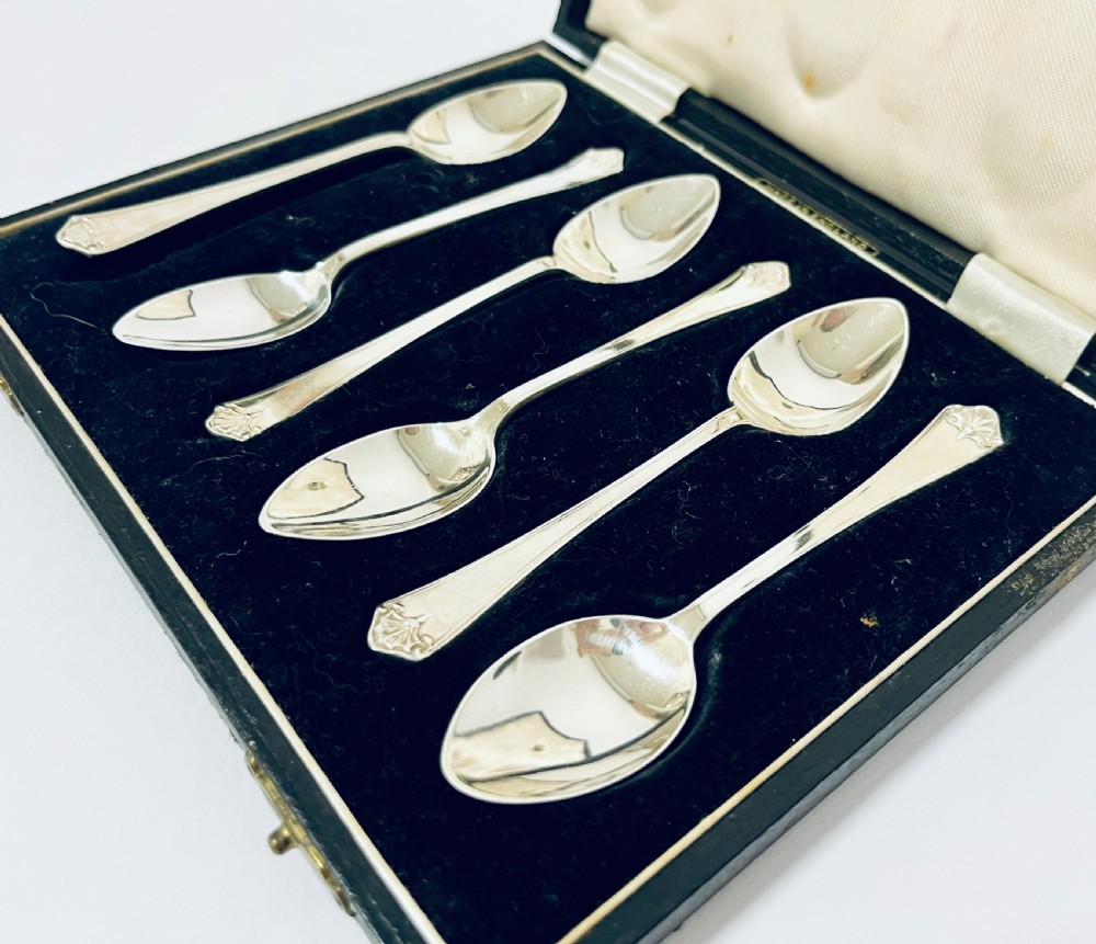 Set of 6 Antique Silver Teaspoons in Box View V