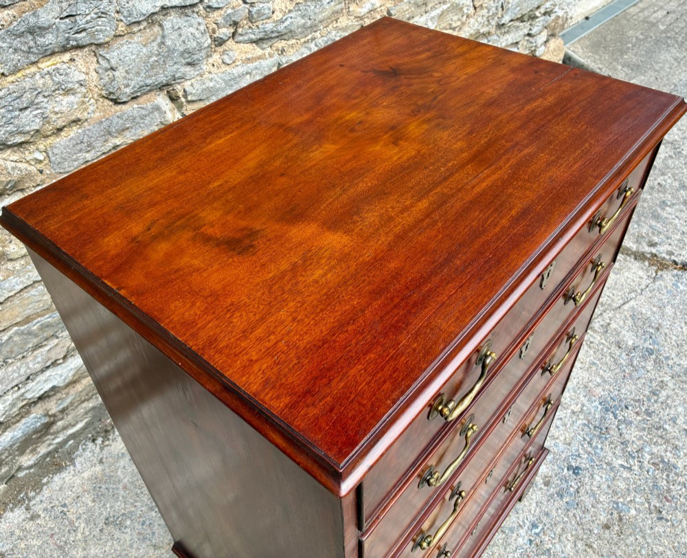 Georgian Mahogany Chest of Drawers View XIV