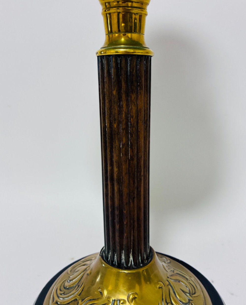 A Victorian oil lamp featuring an etched frosted glass shade, a turquoise enamelled font, and a brass column on a dark stepped base. View XIII
