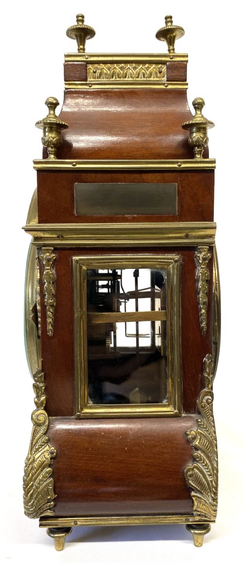BEAUTIFUL ANTIQUE FRENCH MAHOGANY MANTEL CLOCK WITH ORMOLU MOUNTS AND FINIALS - ADDITIONAL PHOTO 5