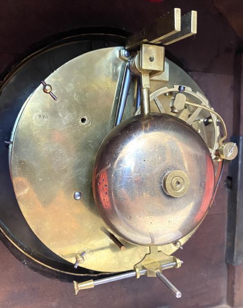 ANTIQUE MAHOGANY WALL BRACKET CLOCK BY VALIANT PARIS WITH PINWHEEL ESCAPEMENT - ADDITIONAL PHOTO 12