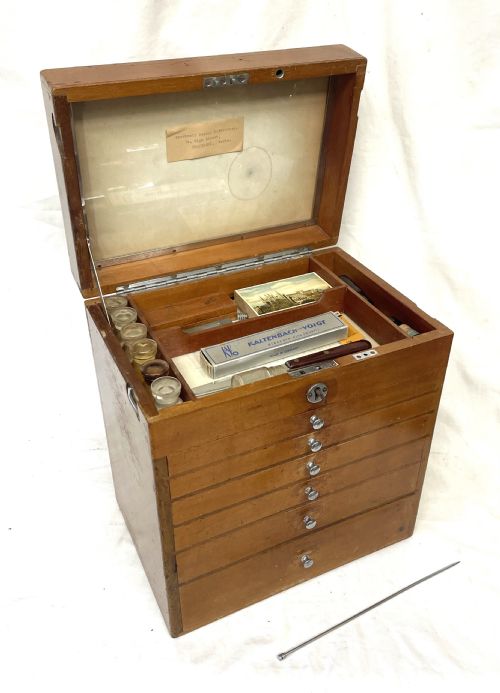 ANTIQUE VINTAGE WOODEN DENTIST APOTHECARY CABINET WITH 6 DRAWERS AND EQUIPMENT - ADDITIONAL PHOTO 1