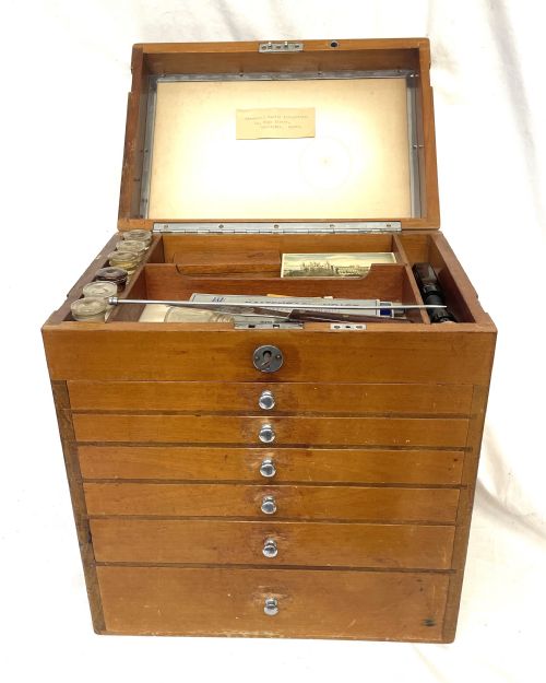 ANTIQUE VINTAGE WOODEN DENTIST APOTHECARY CABINET WITH 6 DRAWERS AND EQUIPMENT - ADDITIONAL PHOTO 3