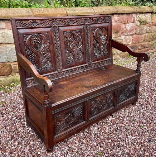 Superb Antique Victorian Carved Oak Box Settle / Seat Circa 1890 / Shoe Storage