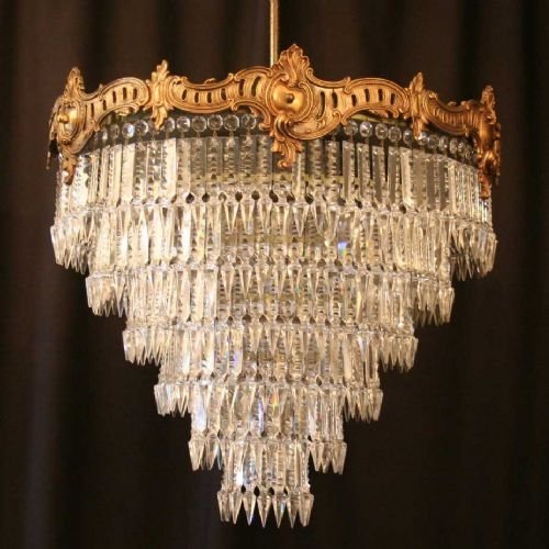 Italian Dark Gilded 12 Light Bag Chandelier

