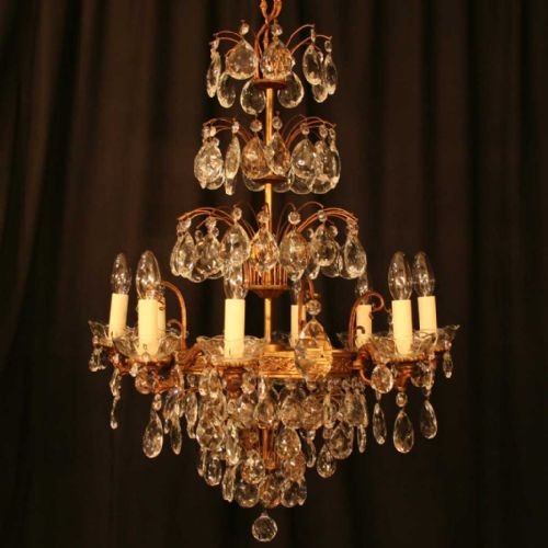Italian Gilded 12 Light Chandelier