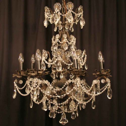 An Italian 8 Light Qenoa Antique Chandelier