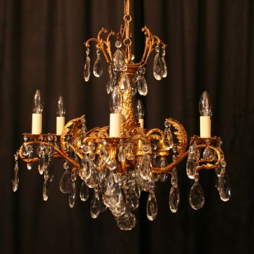 An Italian Gilded Cast Brass 12 Light Antique Chandelier