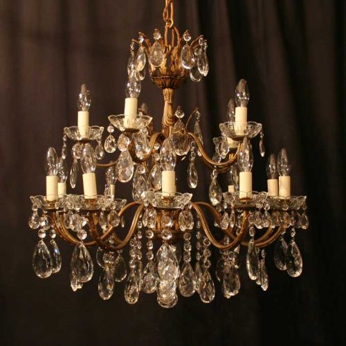 An Italian 15 Light Gilded Brass Antique Chandelier