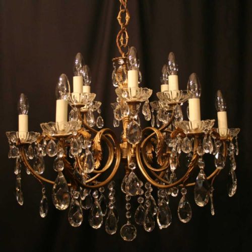 An Italian Gilded Cast Brass 12 Light Antique Chandelier