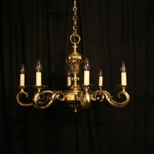 An English Cast Brass 8 Light Antique Chandelier