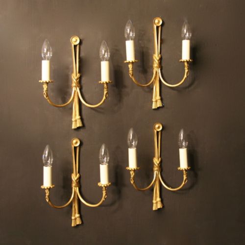 An English Set of 4 Gilded Brass Wall Lights