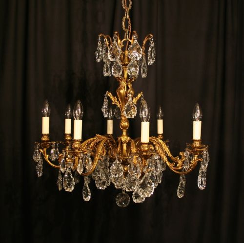 An Ornate Italian Gilded Bronze 8 Light Antique Chandelier