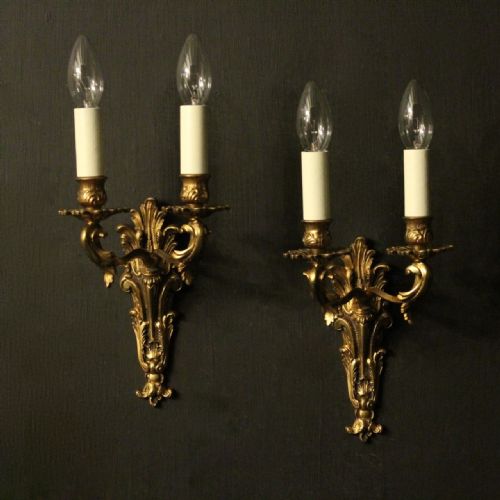Italian Pair of Gilded Antique Wall Lights