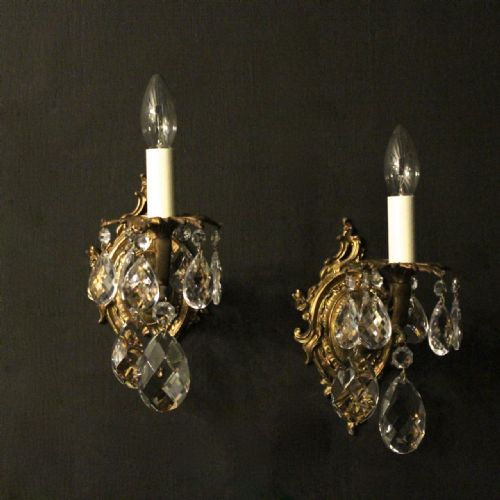 Italian Pair of Single Arm Gilded Bronze Antique Wall Lights