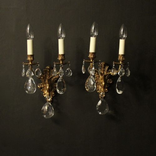 Italian Pair of Gilded Brass Antique Wall Lights