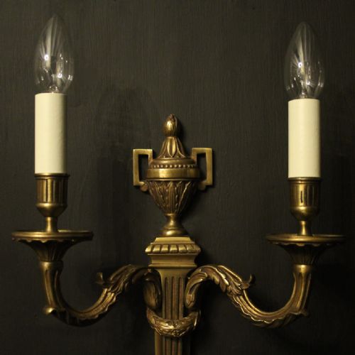 FRENCH PAIR OF GILDED BRONZE ANTIQUE WALL LIGHTS - ADDITIONAL PHOTO 2