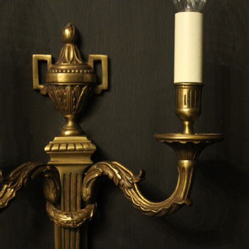 FRENCH PAIR OF GILDED BRONZE ANTIQUE WALL LIGHTS - ADDITIONAL PHOTO 4