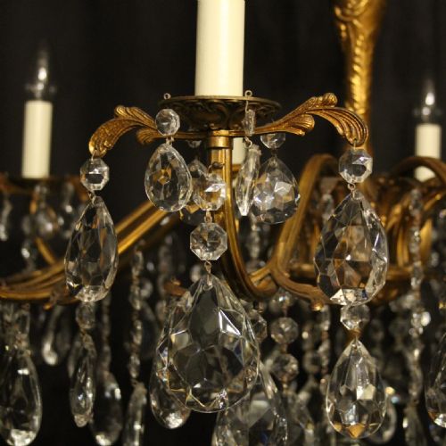 ITALIAN GILDED BRASS 10 LIGHT ANTIQUE CHANDELIER - ADDITIONAL PHOTO 3