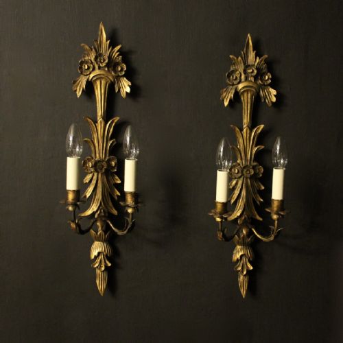 florentine pair of giltwood wall lights - CATEGORY: ANTIQUE LIGHTING - DATED 1930