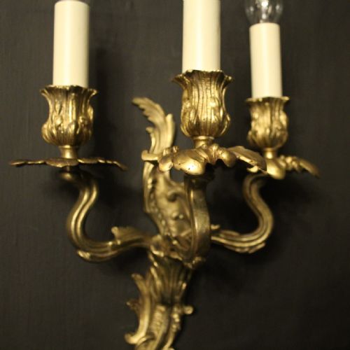 FRENCH PAIR OF GILDED BRONZE ANTIQUE WALL LIGHTS - ADDITIONAL PHOTO 1