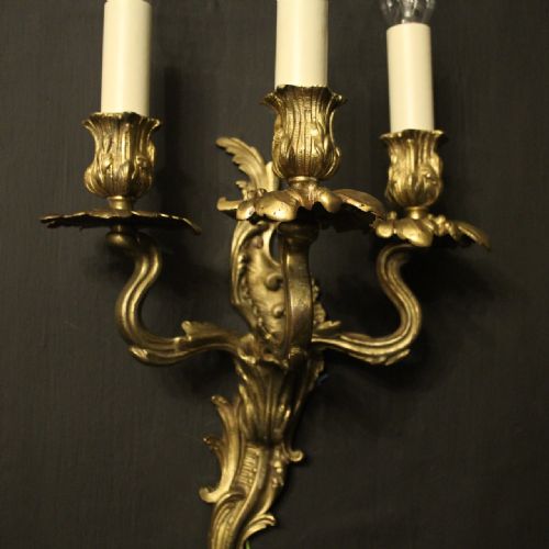 FRENCH PAIR OF GILDED BRONZE ANTIQUE WALL LIGHTS - ADDITIONAL PHOTO 5