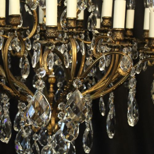 FRENCH GILDED BRONZE CRYSTAL 21 LIGHT ANTIQUE CHANDELIER - ADDITIONAL PHOTO 5