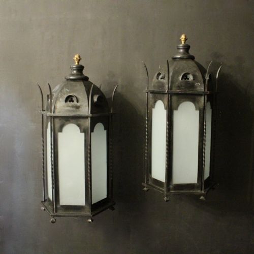 ENGLISH GOTHIC BRONZE ANTIQUE WALL LANTERNS - ADDITIONAL PHOTO 6
