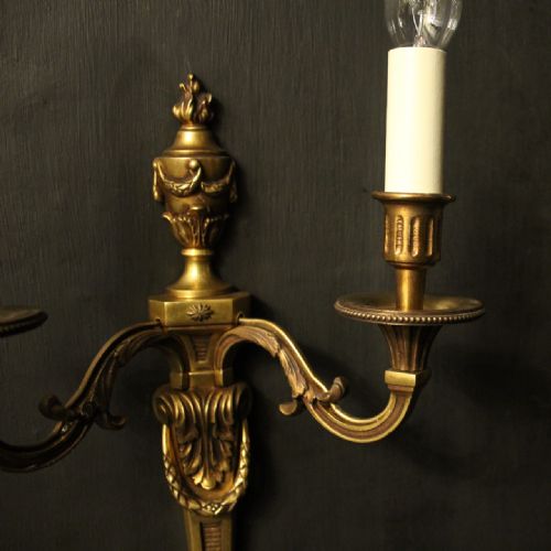 FRENCH GILDED BRONZE PAIR OF ANTIQUE WALL LIGHTS - ADDITIONAL PHOTO 3