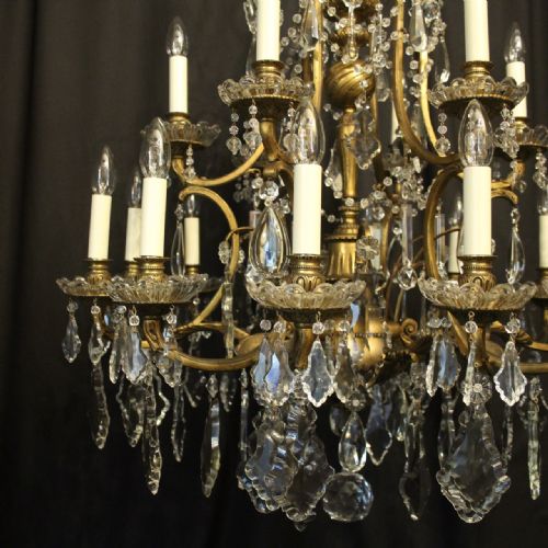FRENCH 19TH CENTURY GILDED BRONZE CRYSTAL 18 LIGHT CHANDELIER - ADDITIONAL PHOTO 1