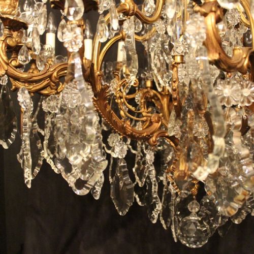 FRENCH 19TH CENTURY GILDED BRONZE 24 LIGHT ANTIQUE CHANDELIER - ADDITIONAL PHOTO 4