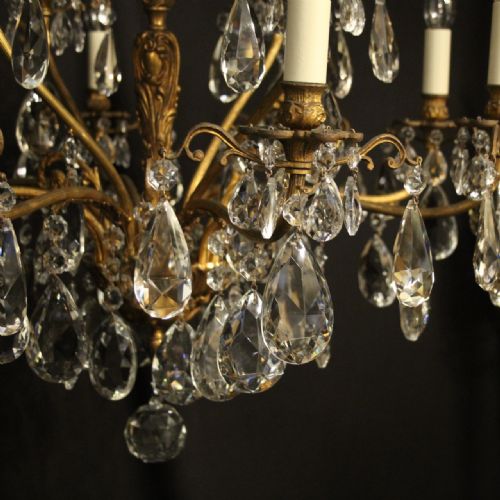 ITALIAN 12 LIGHT GILDED BRONZE CRYSTAL ANTIQUE CHANDELIER - ADDITIONAL PHOTO 5