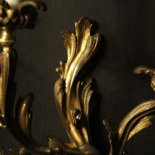 FRENCH 19TH CENTURY PAIR OF BRONZE ANTIQUE WALL SCONCES - ADDITIONAL PHOTO 2