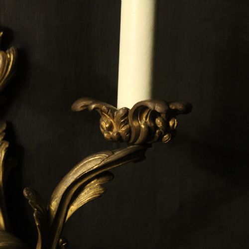 FRENCH 19TH CENTURY PAIR OF BRONZE ANTIQUE WALL SCONCES - ADDITIONAL PHOTO 3