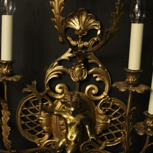 FRENCH PAIR OF CHERUB GILDED BRASS WALL LIGHTS - ADDITIONAL PHOTO 3