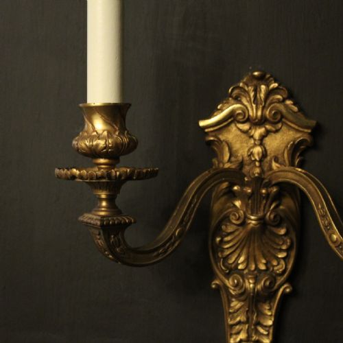 FRENCH 19TH CENTURY PAIR OF GILDED BRONZE ANTIQUE WALL SCONCES - ADDITIONAL PHOTO 5