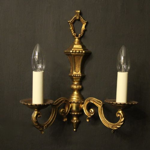 FRENCH PAIR OF GILDED BRONZE ANTIQUE WALL LIGHTS - ADDITIONAL PHOTO 1