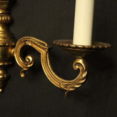 FRENCH PAIR OF GILDED BRONZE ANTIQUE WALL LIGHTS - ADDITIONAL PHOTO 3