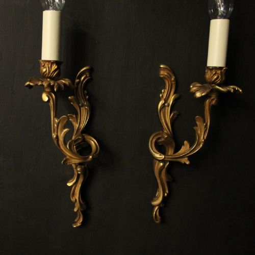 FRENCH PAIR OF GILDED SINGLE ARM ANTIQUE WALL LIGHTS - ADDITIONAL PHOTO 1