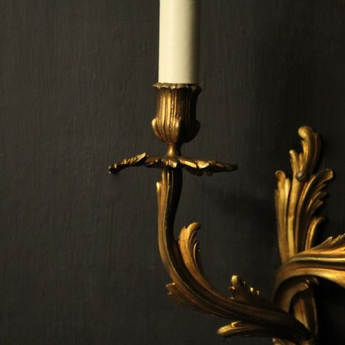 FRENCH PAIR OF GILDED BRONZE ANTIQUE WALL SCONCES - ADDITIONAL PHOTO 4