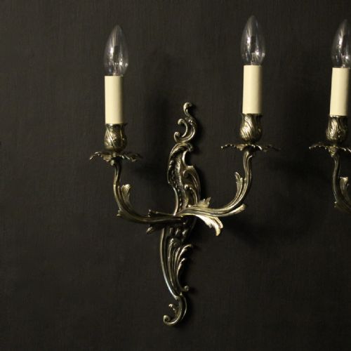 FRENCH PAIR OF BRASS TWIN ARM ANTIQUE WALL LIGHTS - ADDITIONAL PHOTO 1