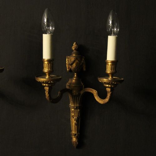 FRENCH PAIR OF BRONZE ANTIQUE WALL LIGHTS - ADDITIONAL PHOTO 1