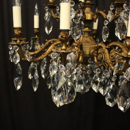 ITALIAN GILDED 15 LIGHT DOUBLE TIERED ANTIQUE CHANDELIER - ADDITIONAL PHOTO 2