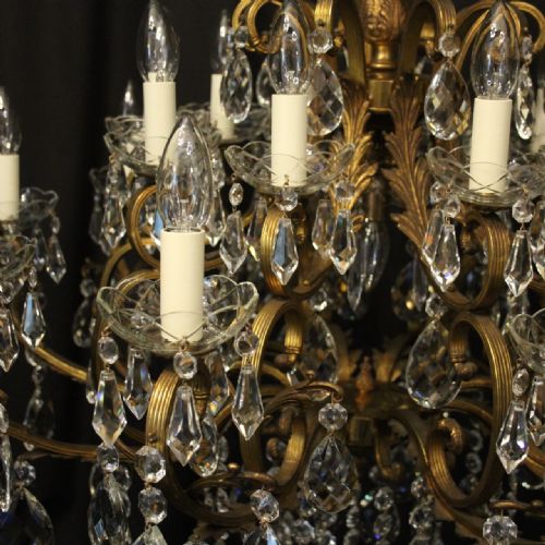 ITALIAN GILDED BRONZE CRYSTAL 21 LIGHT ANTIQUE CHANDELIER - ADDITIONAL PHOTO 2