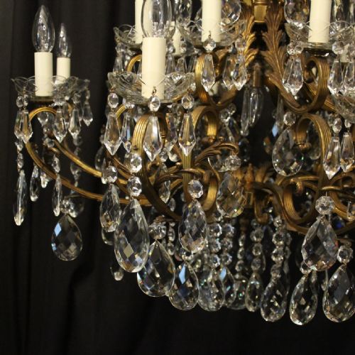 ITALIAN GILDED BRONZE CRYSTAL 21 LIGHT ANTIQUE CHANDELIER - ADDITIONAL PHOTO 6